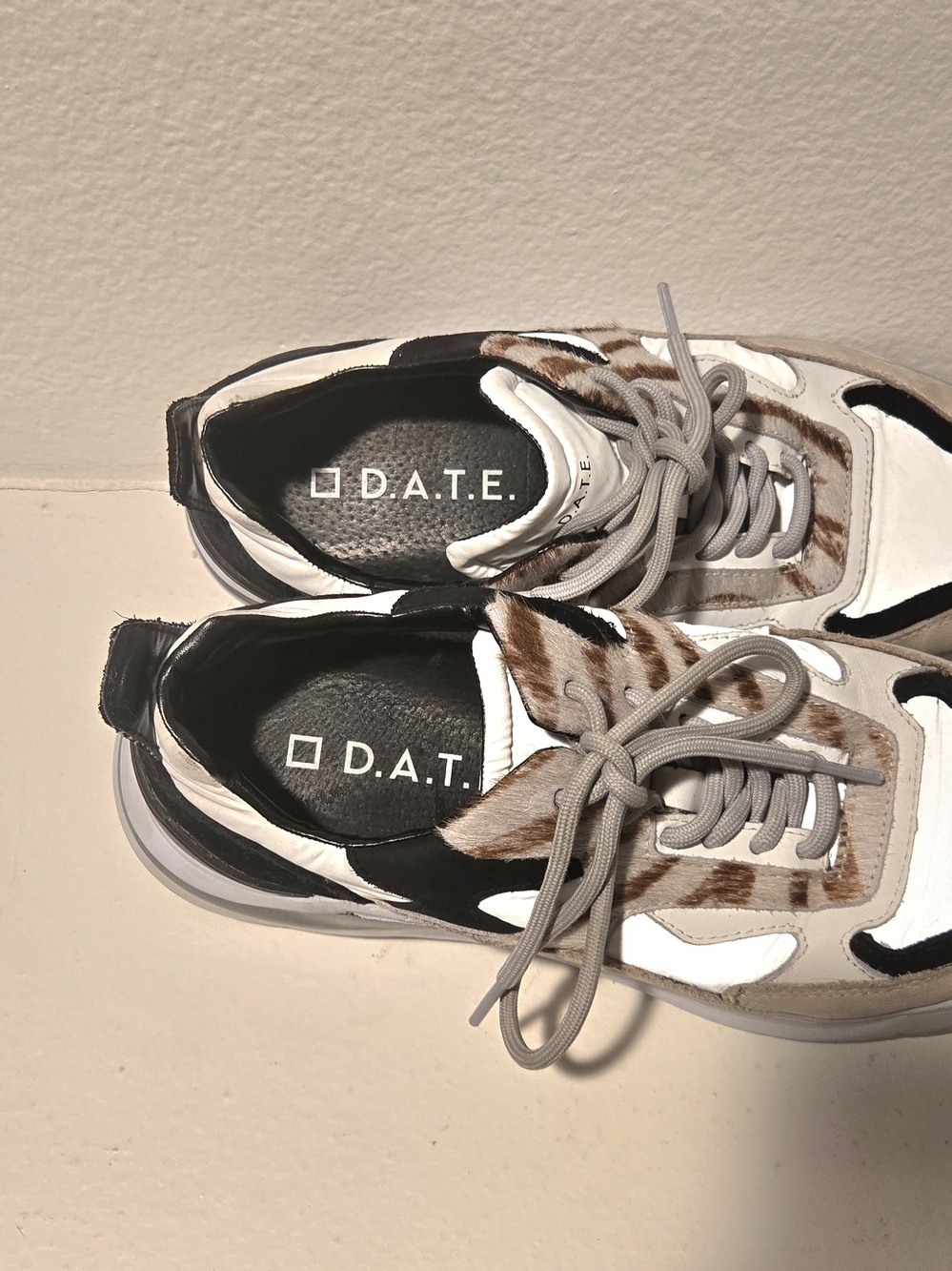 Antropologie - D.A.T.E. Fuga Animalier Zebra Sneakers - Picture 3 of 8
